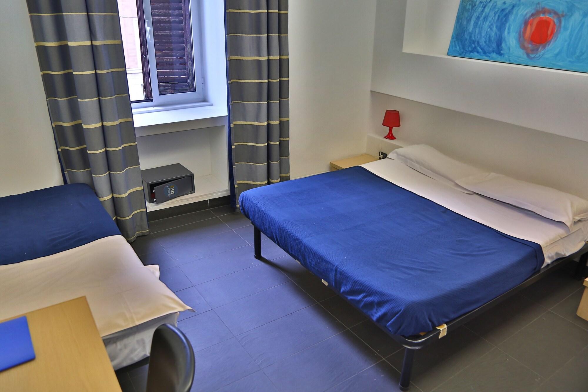M&J Place Hostel Rome Exterior photo