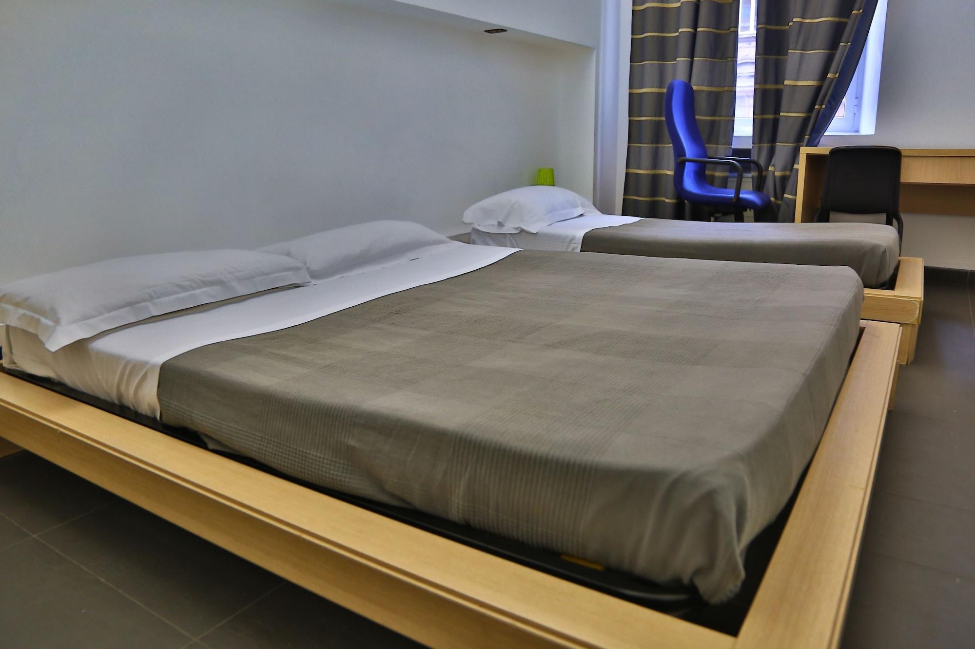 M&J Place Hostel Rome Exterior photo