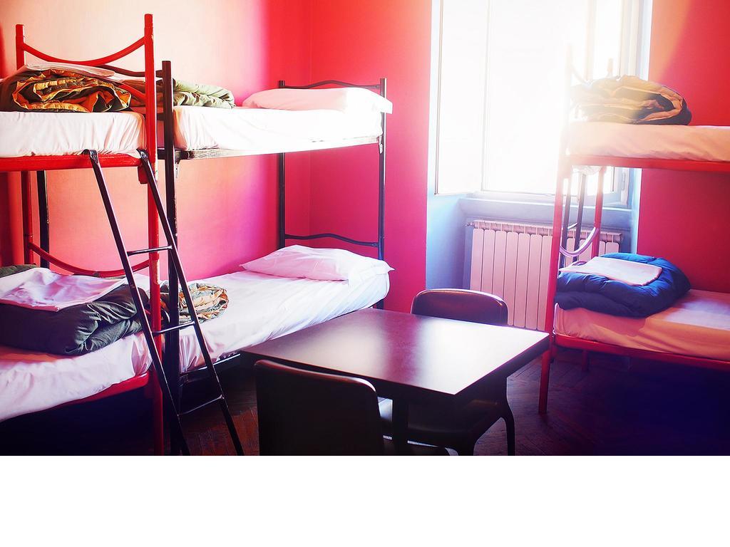 M&J Place Hostel Rome Room photo