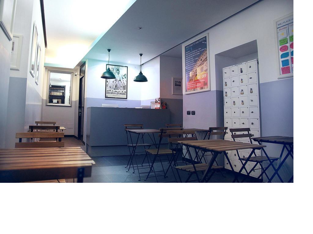 M&J Place Hostel Rome Exterior photo